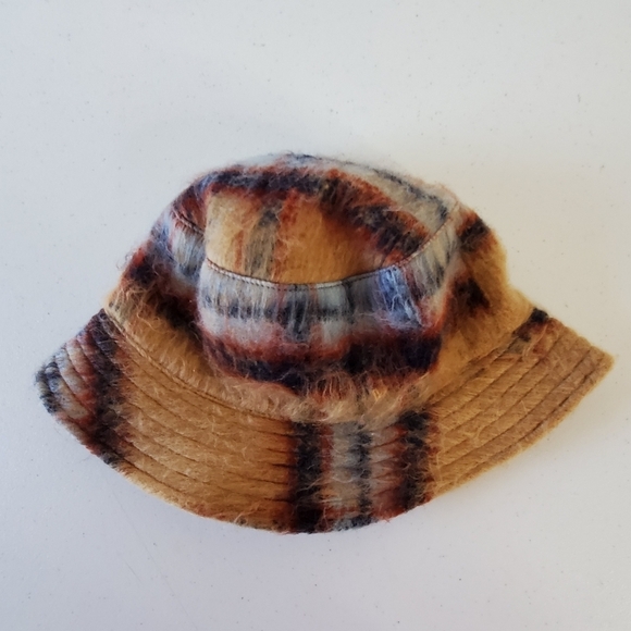 Steve Madden Wool Blend Bucket Hat One Size Plaid Cotton Lined Fuzzy - Picture 6 of 13